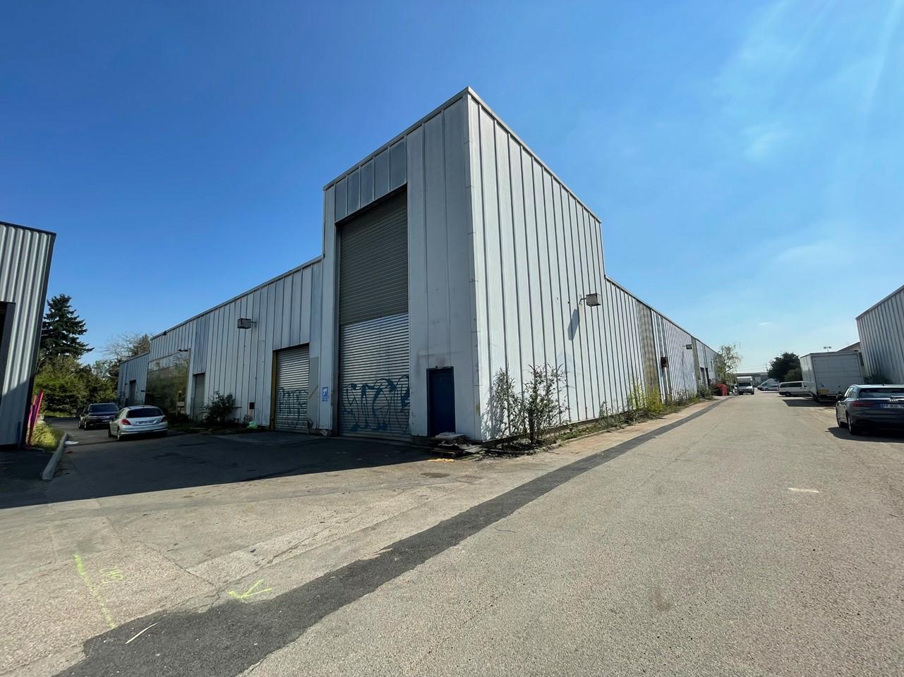 Local d'activité Saint-Priest 2300m² Vente local d'activité Saint-Priest Rhône OVACT2202546 0